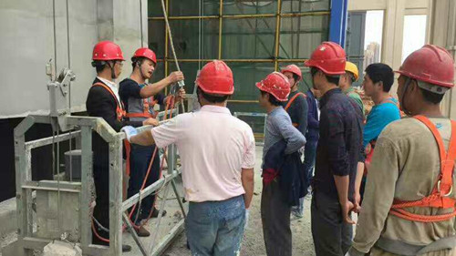 施工現(xiàn)場技術(shù)人員培訓